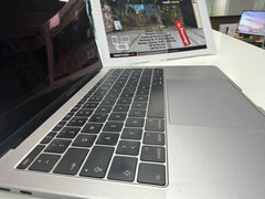 Apple MacBook Pro 13" Silber/Aluminium