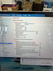 Apple MacBook Air 13" M5 mit 16 GB Speicher