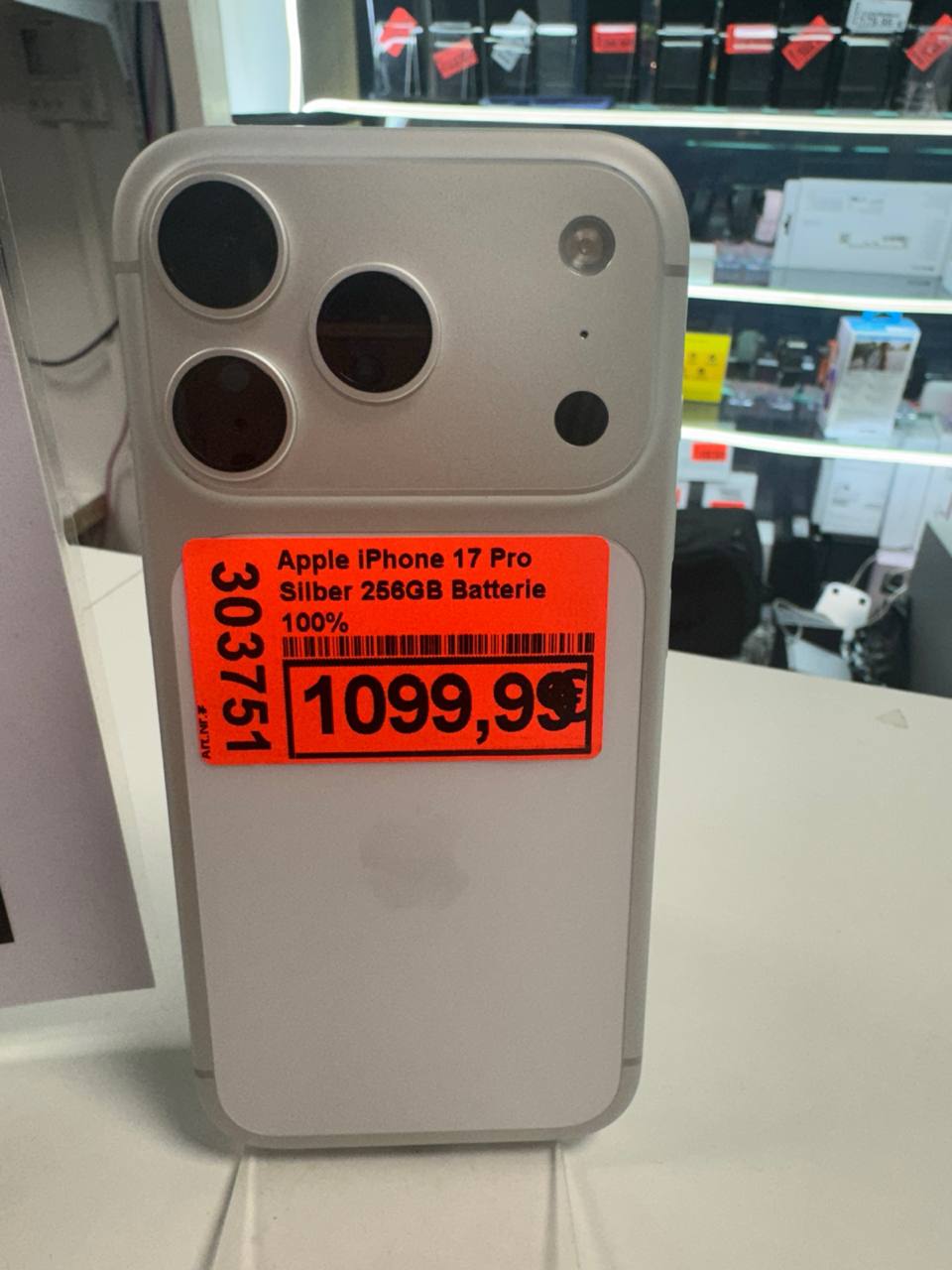 Apple iPhone 17 Pro, 256GB, Silber