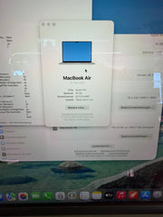 Apple MacBook Air 15" M4 mit 16 GB RAM