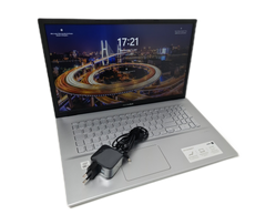 Asus Vivobook 17Zoll  i7-1065G7 8x1,3GHz 512GB SSD, 8 GB Ram Intel Iris Plus GPU 3,9GB