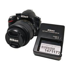 Nikon D3200 Kit mit AF-S DX 18-105 VR Digitale SLR-Kamera