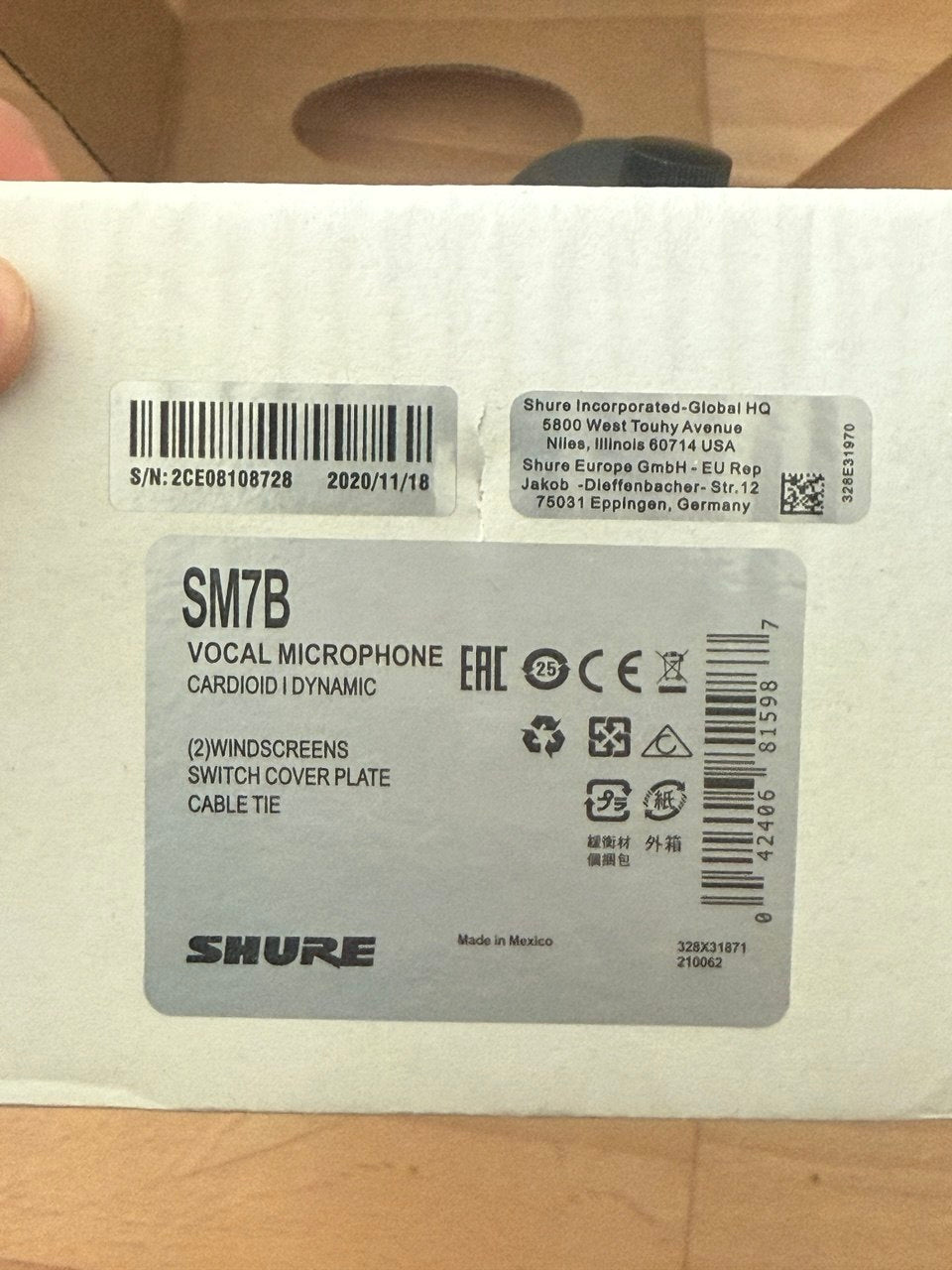 Shure SM7B Cardioid Dynamic Vocal/ Broadcast Microphone (with A7WS windscreen)- Zustand: wie neu