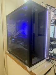 # Lesbare Informationen vom Foto Großer CPU-Kühler installiert