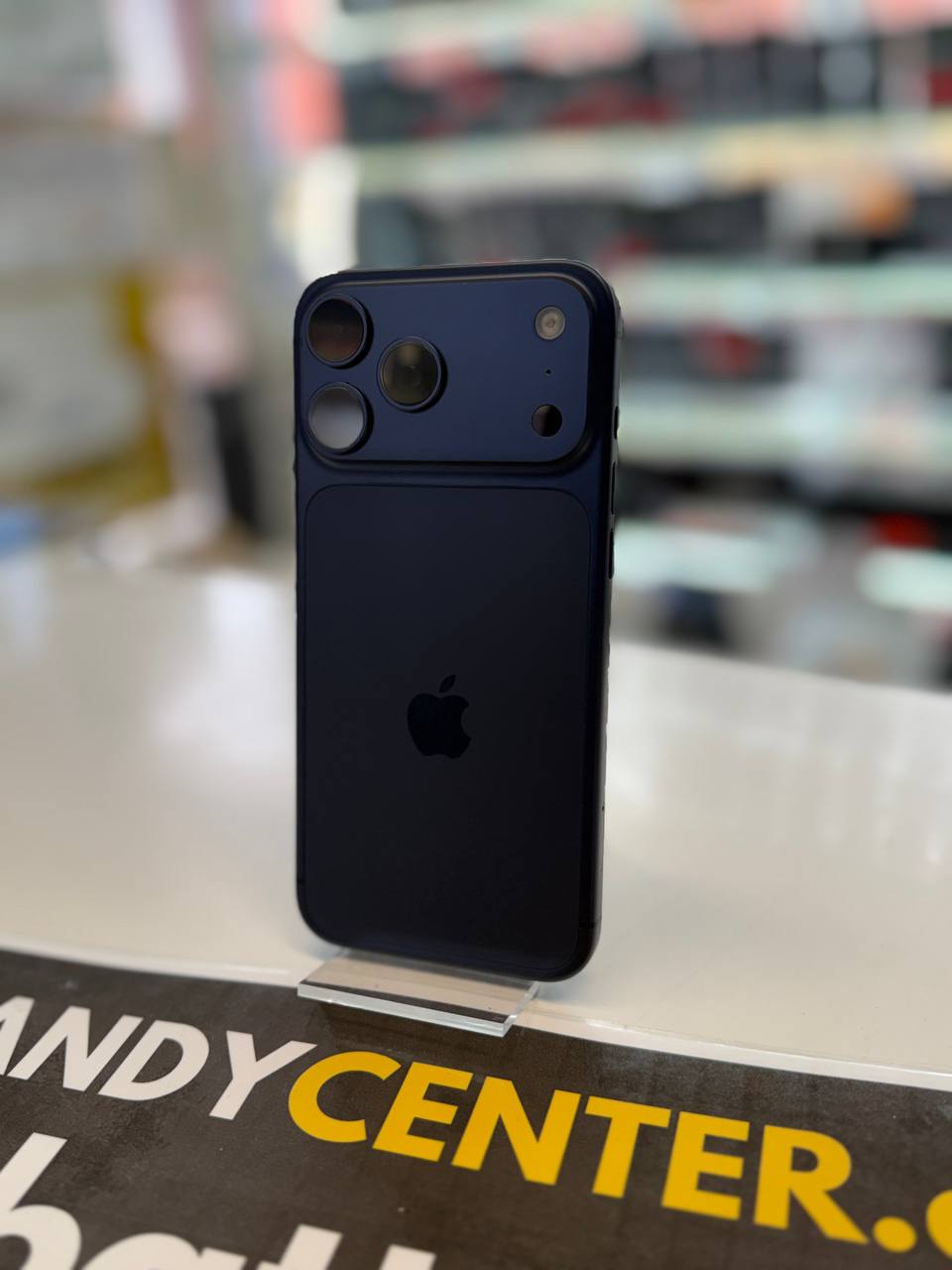 Apple iPhone Pro Serie, Midnight Black, Triple-Kamera