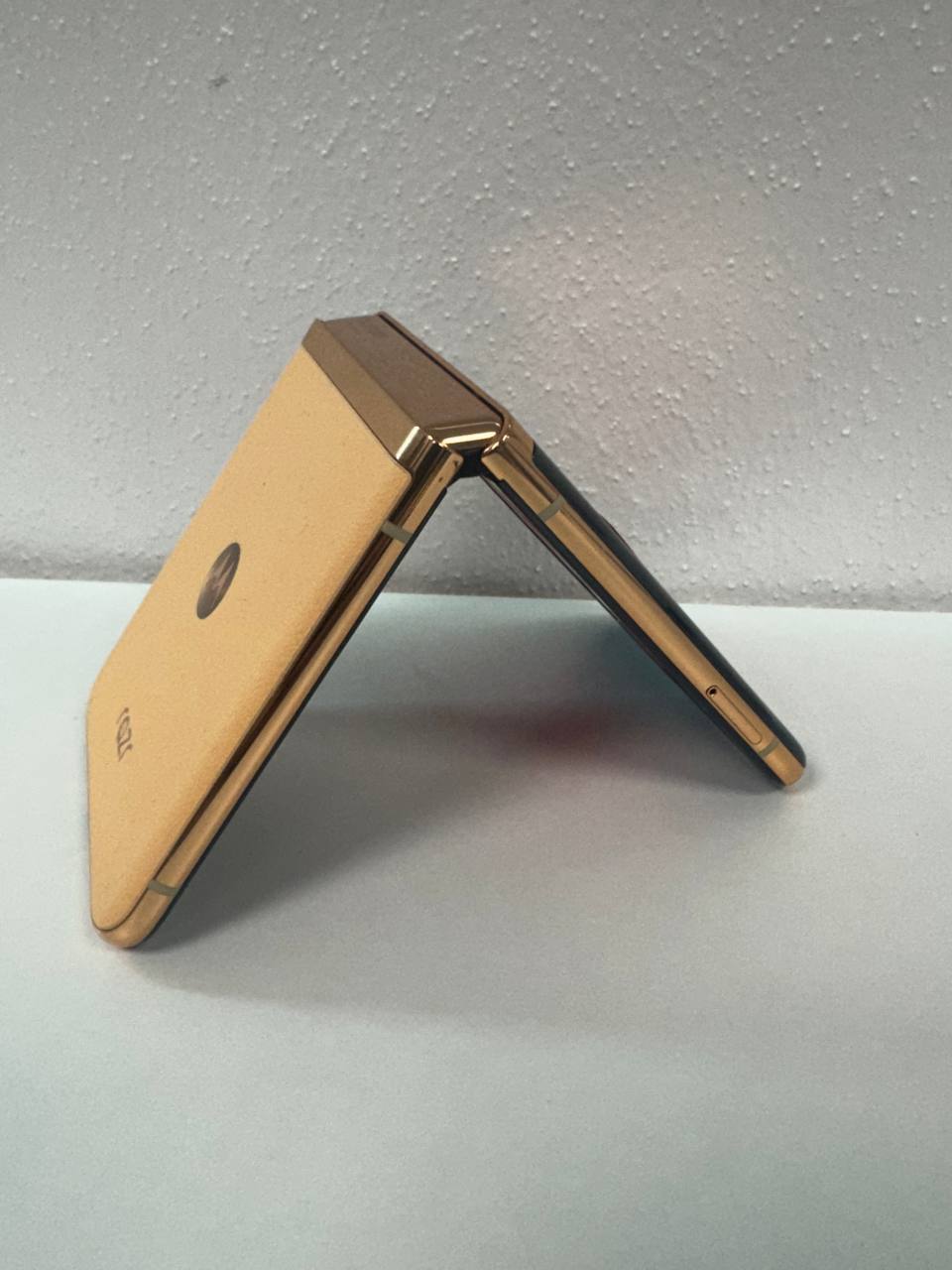 Motorola Razr 50 Ultra, 6,9 Zoll Foldable, Orange