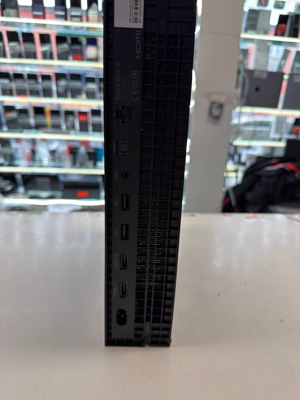 Xbox Series X Konsole mit Wireless Controller Weiß