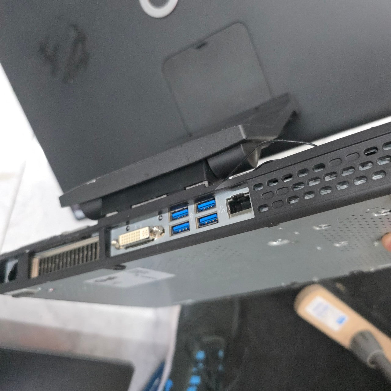 6x Stück alles DEFEKT+ 2x TFT Fujitsu Esprimo X923 All in One / 23" (58,4cm) / i5-4590T ohne HDD