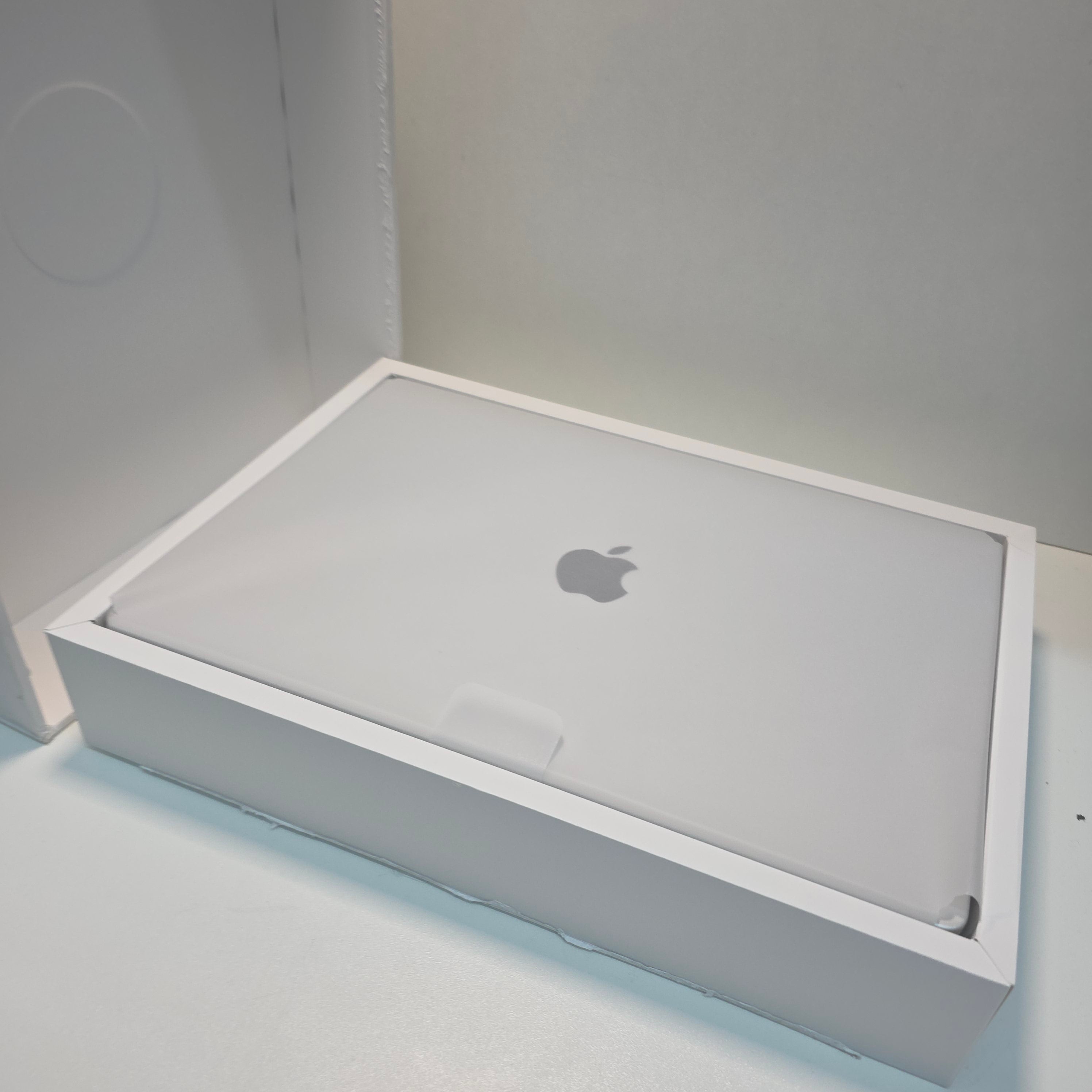 Apple MacBook Pro 16.2 M4 Pro 24GB RAM 512GB SSD OVP 2024