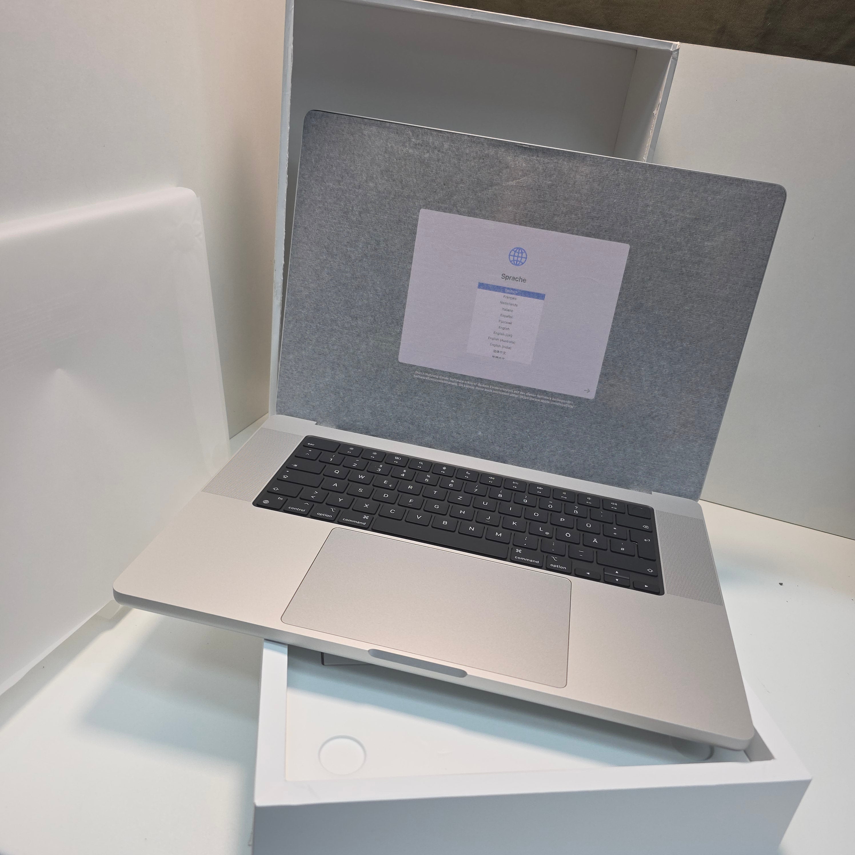 Apple MacBook Pro 16.2 M4 Pro 24GB RAM 512GB SSD OVP 2024