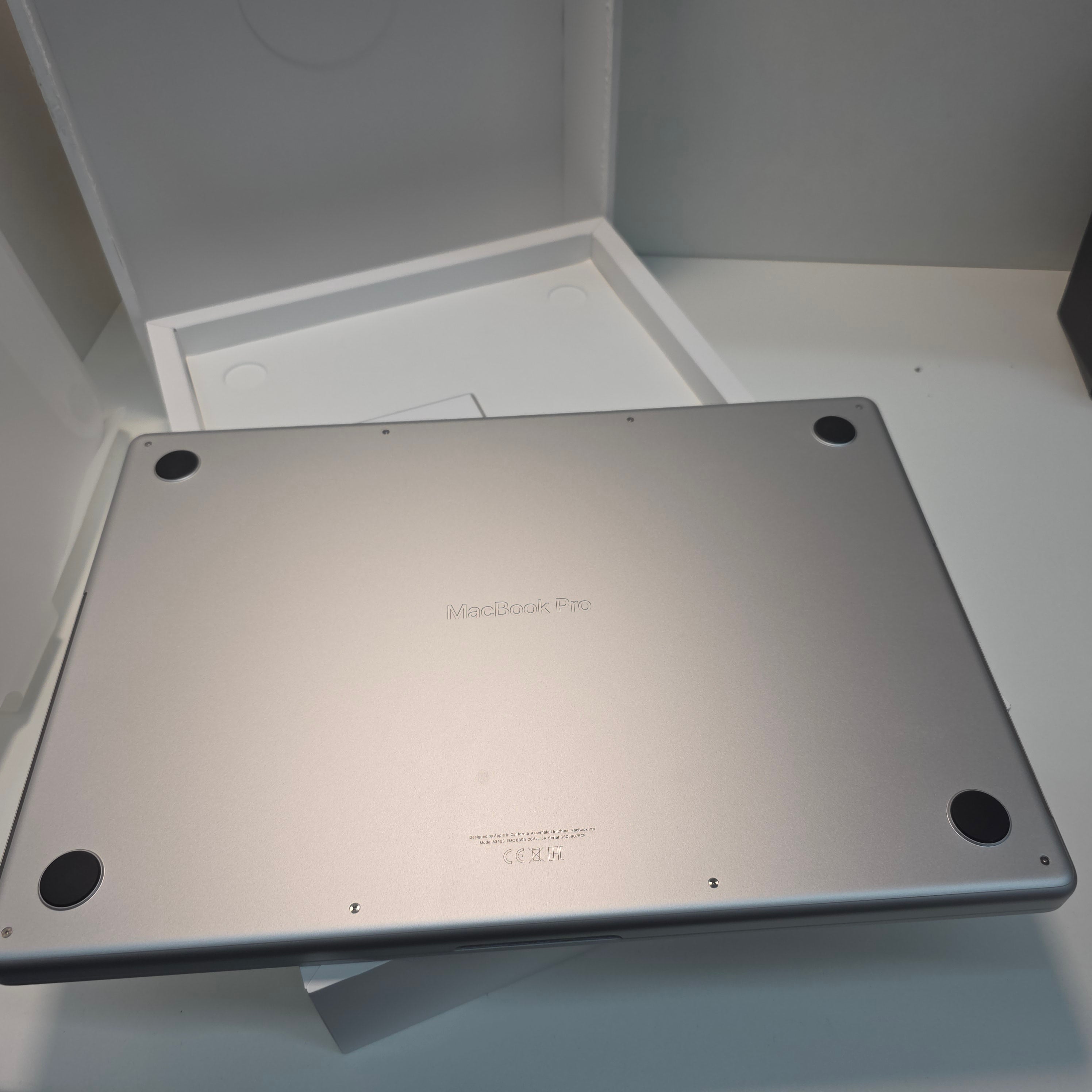 Apple MacBook Pro 16.2 M4 Pro 24GB RAM 512GB SSD OVP 2024