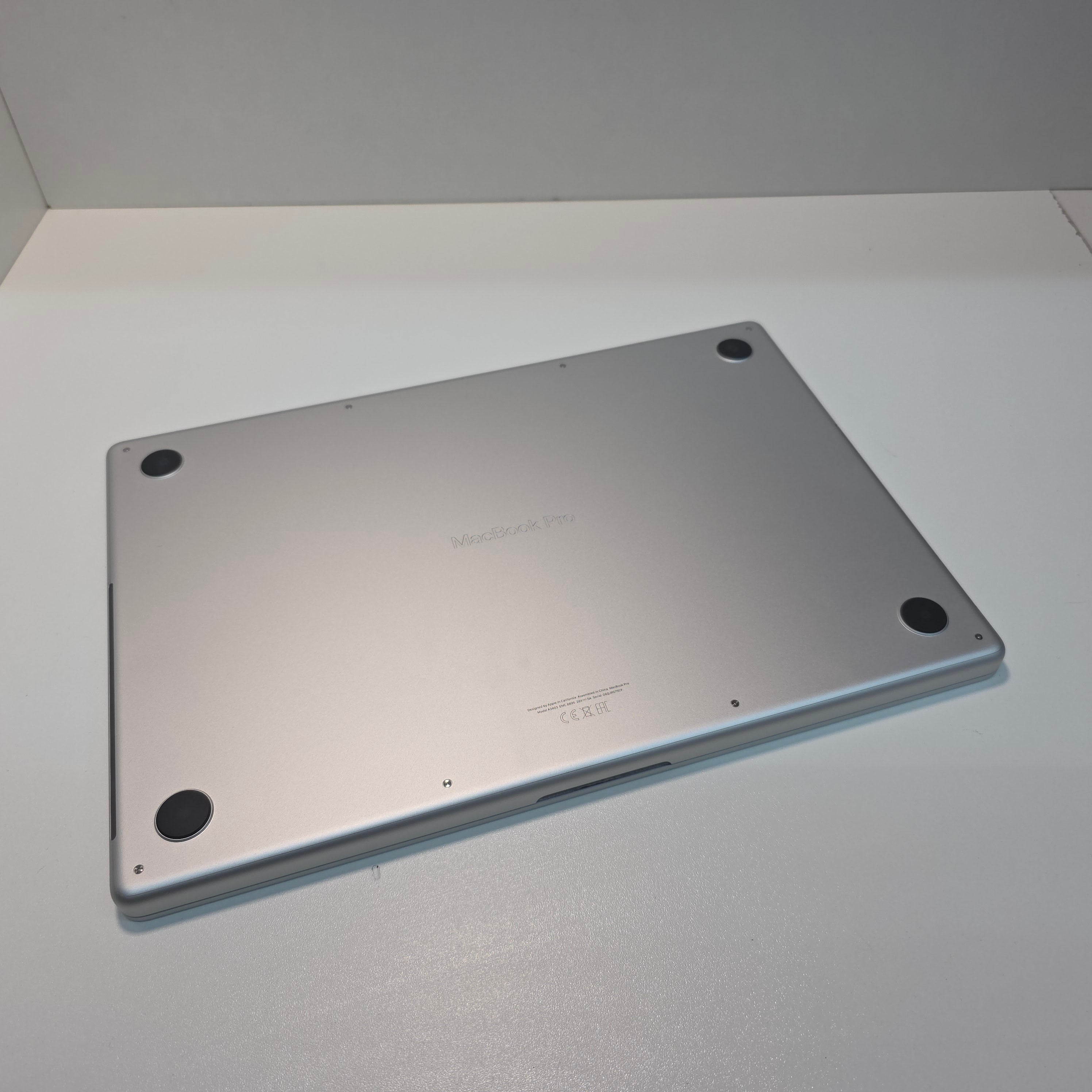 Apple MacBook Pro 16.2 M4 Pro 24GB RAM 512GB SSD OVP 2024